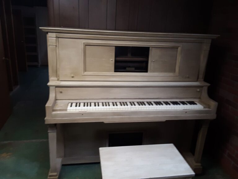 Piano small 768x576