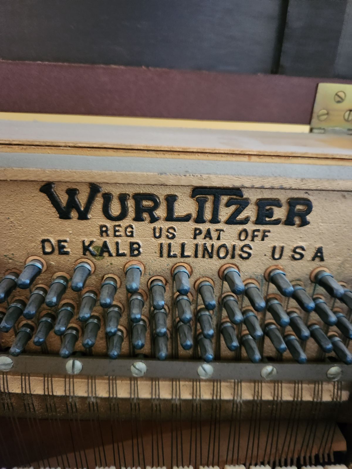 Free Piano in Village of Manlius, New York: Wurlitzer Console