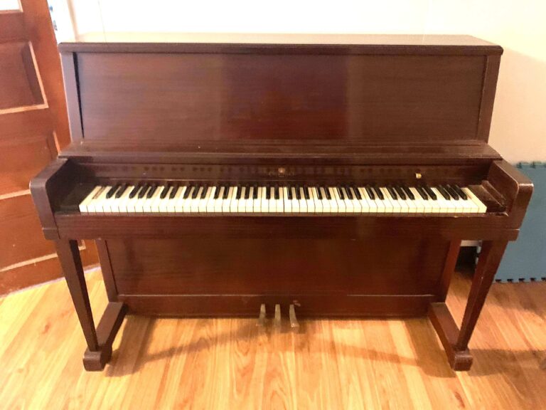 Wurlitzer piano 1 768x576
