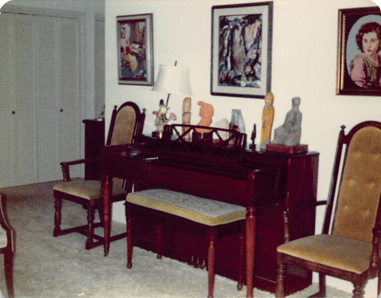 1980 ruth jacobson apartment 505 34th st des moines piano 768x601