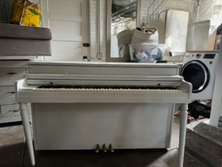PianoFront